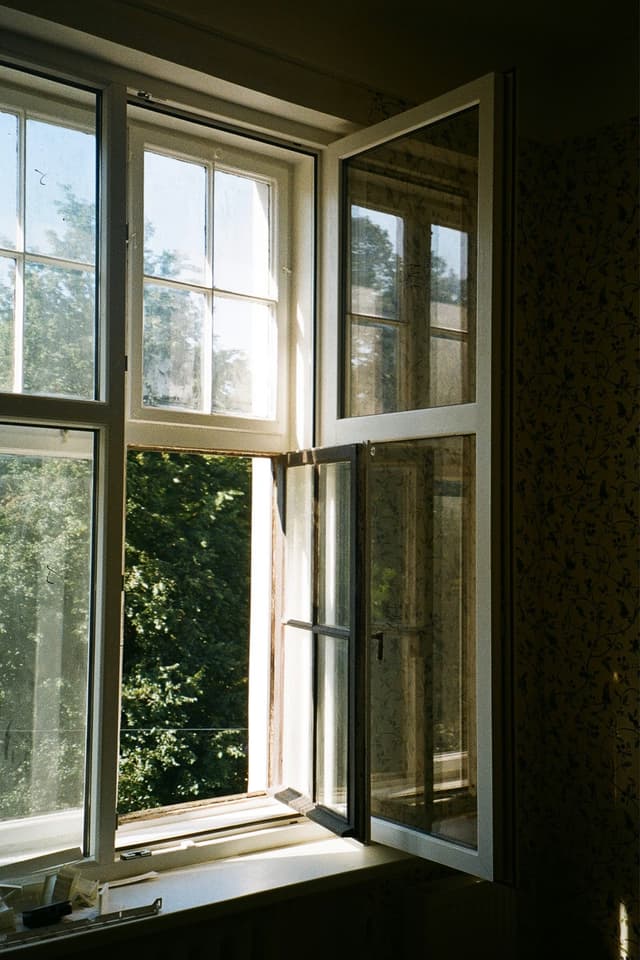 A moment, loosely placed